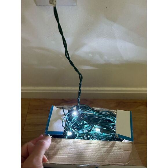 Christmas lights over the bush indoor outdoor net - Picture 2 of 4